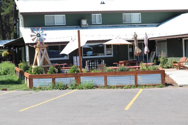 Moose Creek Resort West Glacier Exteriör bild