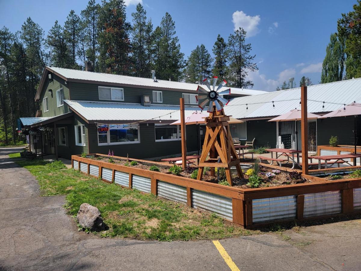 Moose Creek Resort West Glacier Exteriör bild